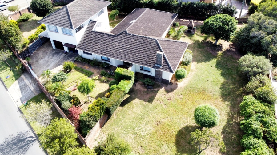 5 Bedroom Property for Sale in Vincent Heights Eastern Cape